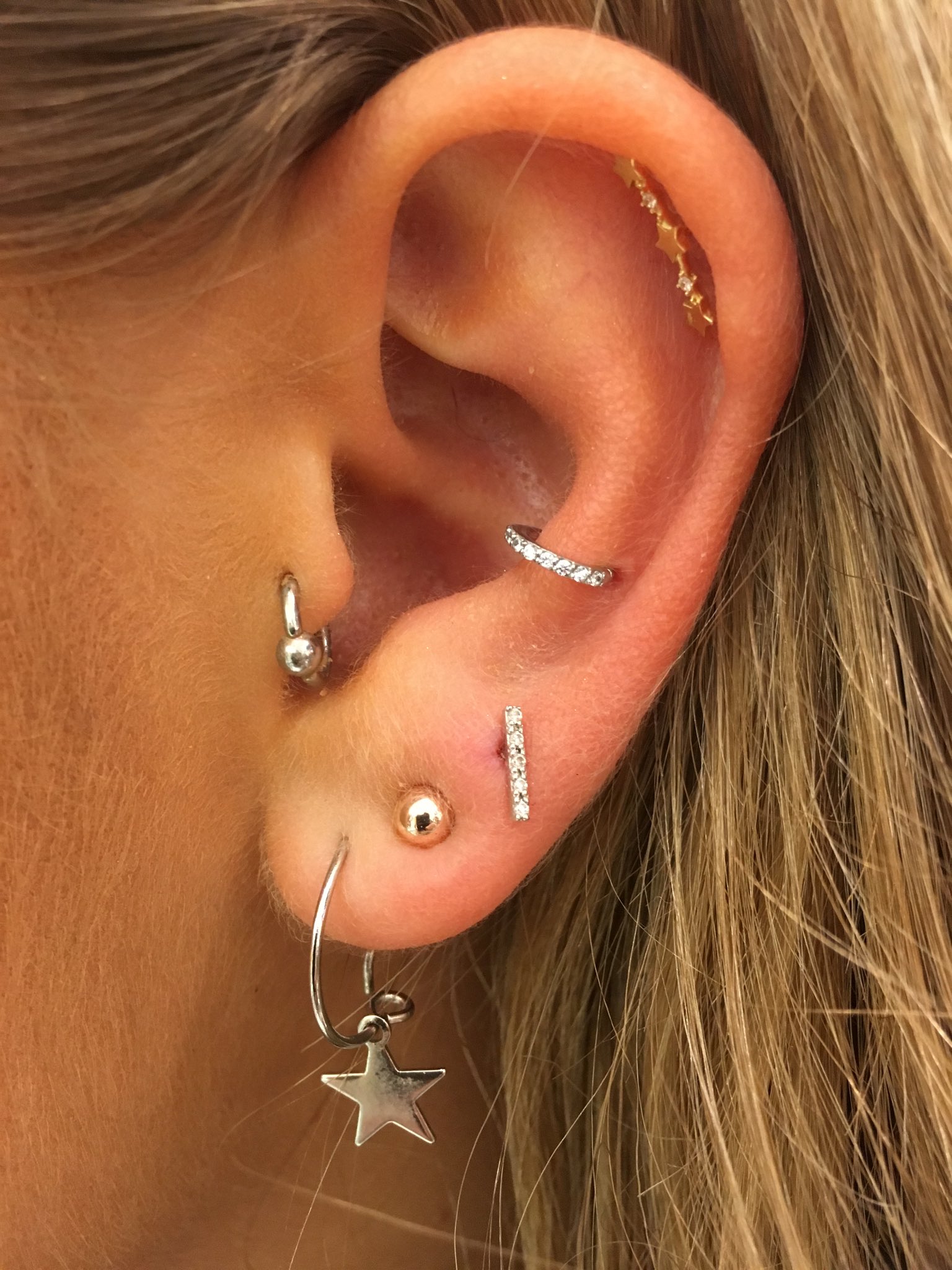 Snug piercing shop ring
