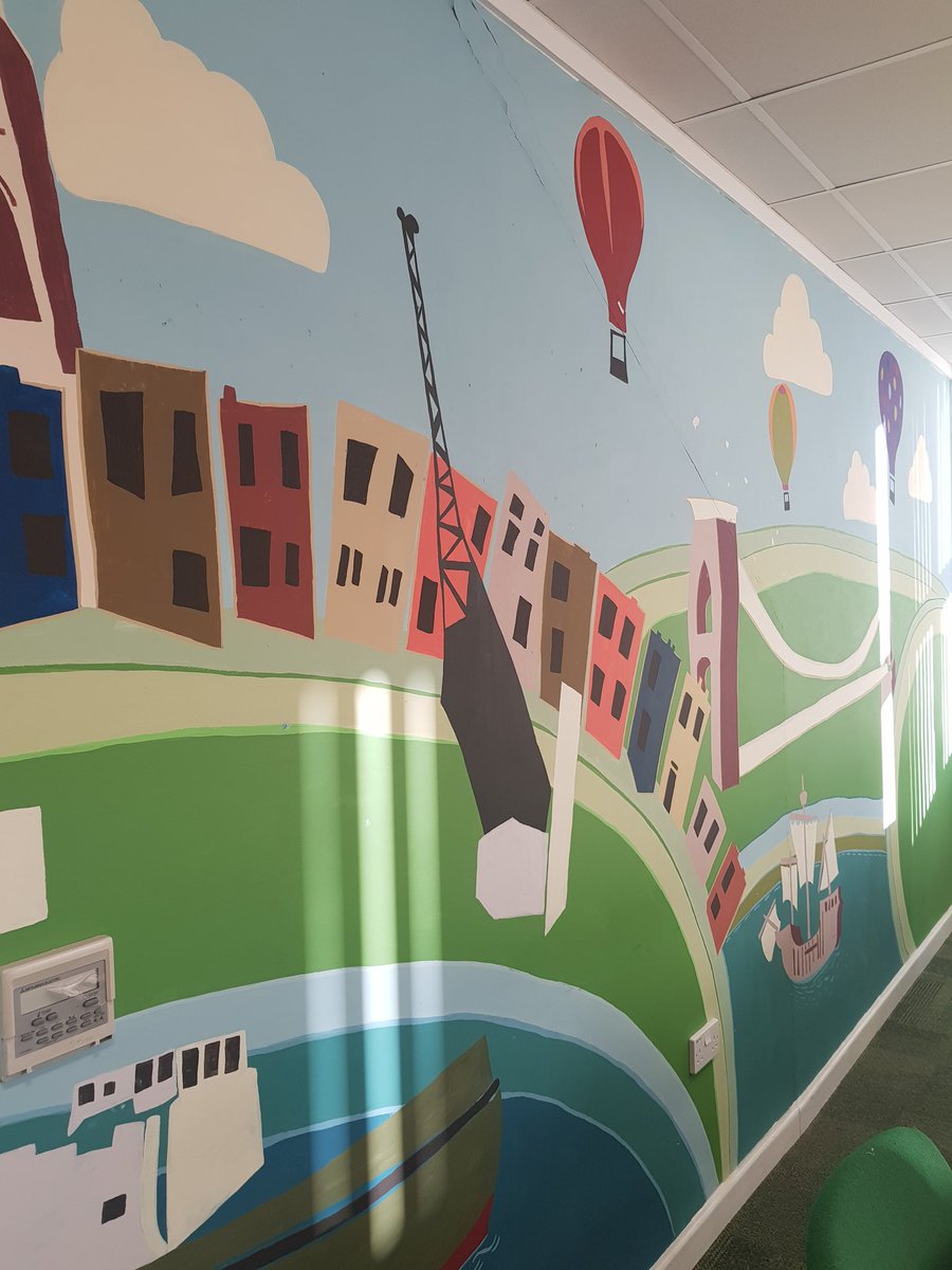 BrownTroutUK's tweet photo. @WaterfrontRooms Getting settled in to our Brizzle meeting room for the day #letsnailthis #bristol #comeatus2019 https://t.co/qoD6z4JmdA