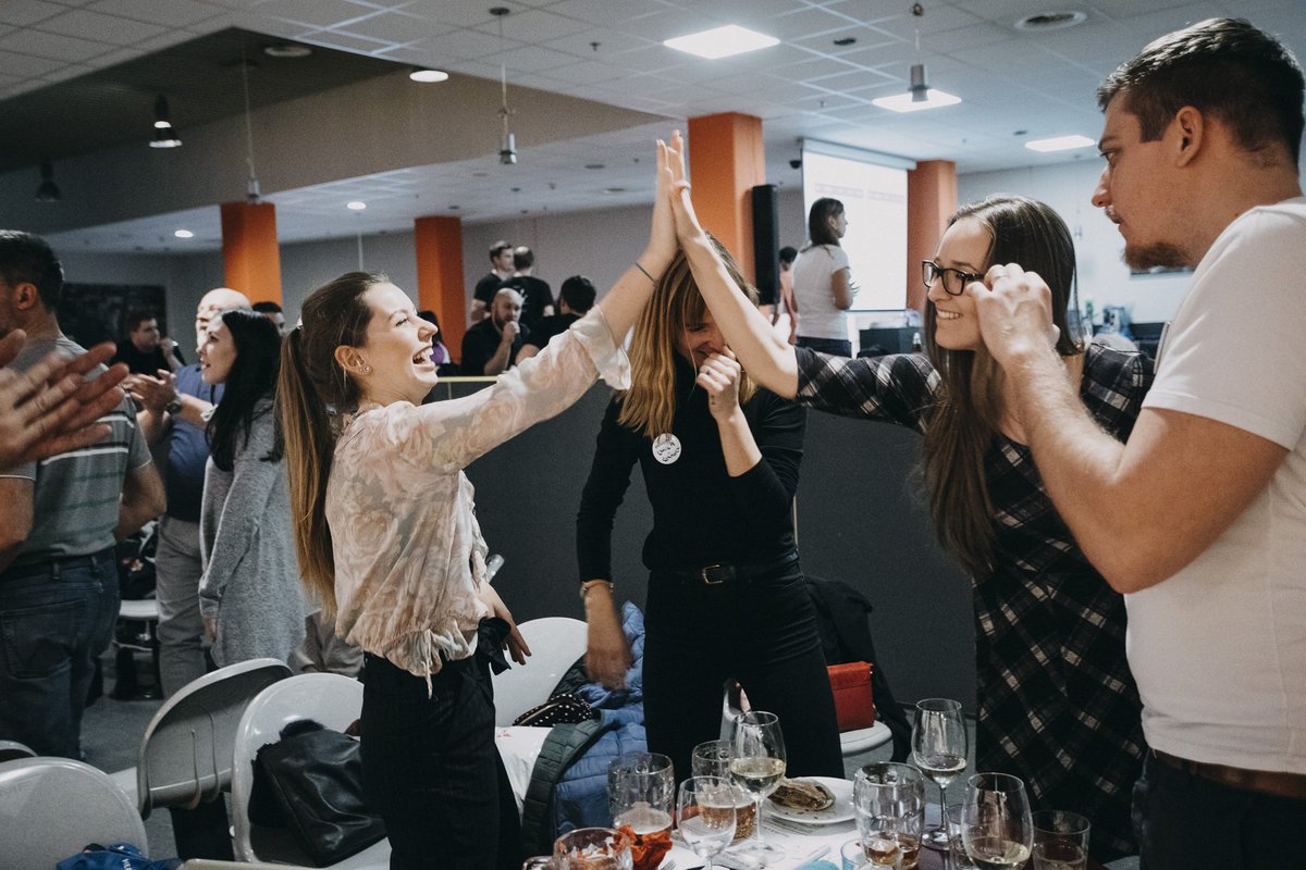 Eshopista's tweet photo. Fotografie z bowlingového turnaje Eshopisty už visí na Flickru. Ještě jednou všem děkujeme za účast a těšíme se na vás příště! #Eshopista #bowling

https://t.co/dxbH6lW2Y9 https://t.co/MG9dO5B1Qc