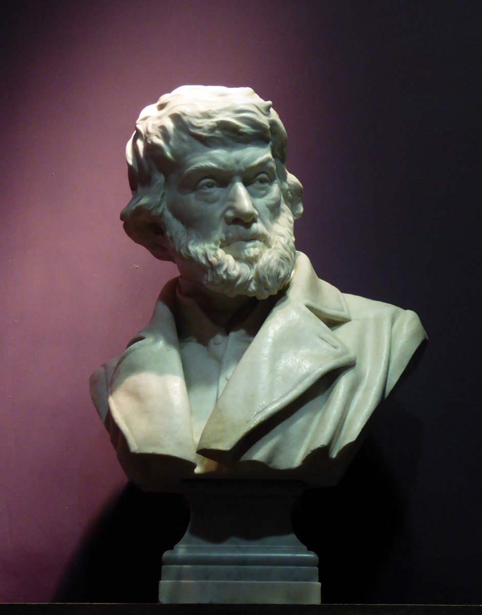 TheLondonLib's tweet photo. Happy birthday #ThomasCarlyle - author of "A History of the French Revolution" and founder of The London Library - who was born #onthisday 1795.
He's not looking happy though - bit worried he really, really doesn't like his present!
#giftideas
#presentfailure
#headswillroll https://t.co/Dsrhn5WvFQ