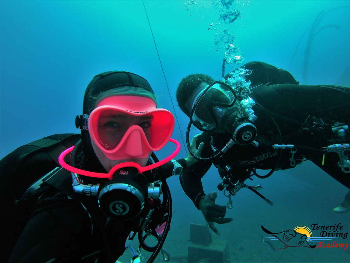 DMinternship's tweet photo. Welcome back and congratulations to Leon on passing his PADI Sidemount course with PADI Course Director Kim.
#TDA #BeTheBest #DivingInTenerife #PADISidemount #StuntMan #Scuba #ScubaDiving #PADICD #PADICourseDirector #CourseDirectortenerife
https://t.co/1MepCzxnuR https://t.co/4NbDgfgEeG