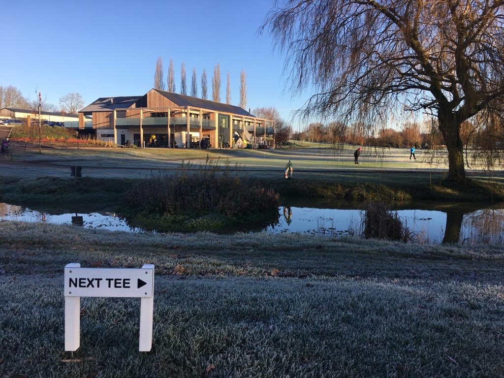 Fresh, crisp air and a morning on the course - is there anything better? ⛳️

#golflife #golfer