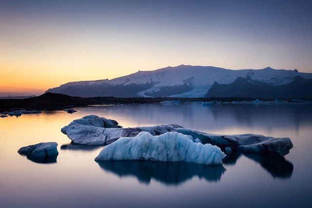 Leo_H_S's tweet photo. La Laguna Jökulsárlón, un remanso de tranquilidad bajo la lengua del glaciar.
#ig_iceland #Iceland #instagram #eclectic_shotz #travel #ig_nature #allbeauty_addiction #master_gallery #global_hotshotz #moods_in_frame #master_shots #sunset_vision #igworldc… https://t.co/PyGthv2H8Z https://t.co/Zb3boZfGwH