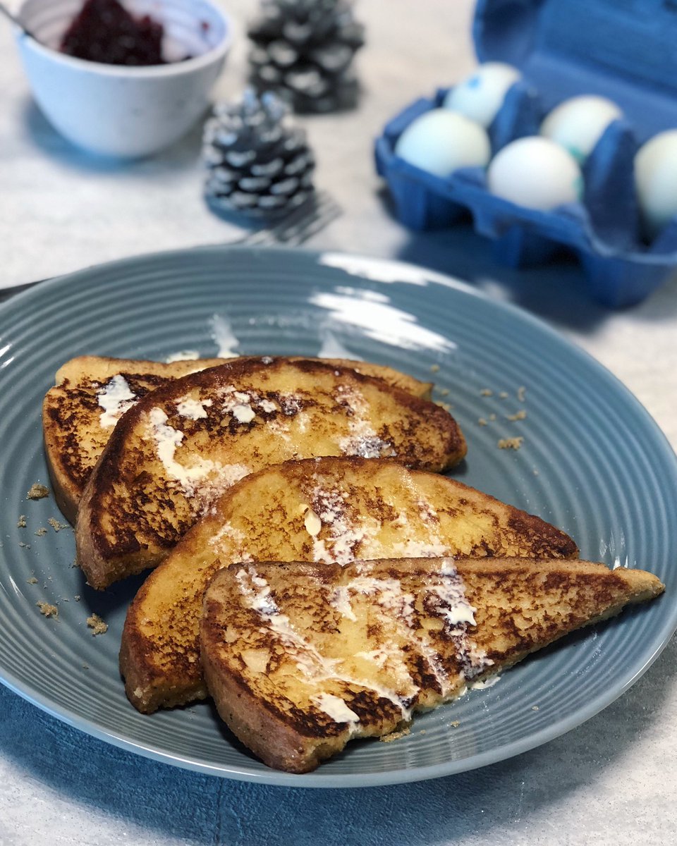 JacksonsBread's tweet photo. #Bake2 of our #12BakesofChristmas π - delicious eggnog French toast using white bloomer.
#toasttuesday
Ingredients
4 slices of Jackson's Yorkshire's Champion white bloomer
3 large eggs
180ml eggnog
Pinch of nutmeg
Rum extract
Full recipe on our website! https://t.co/nvtnmqwDoI