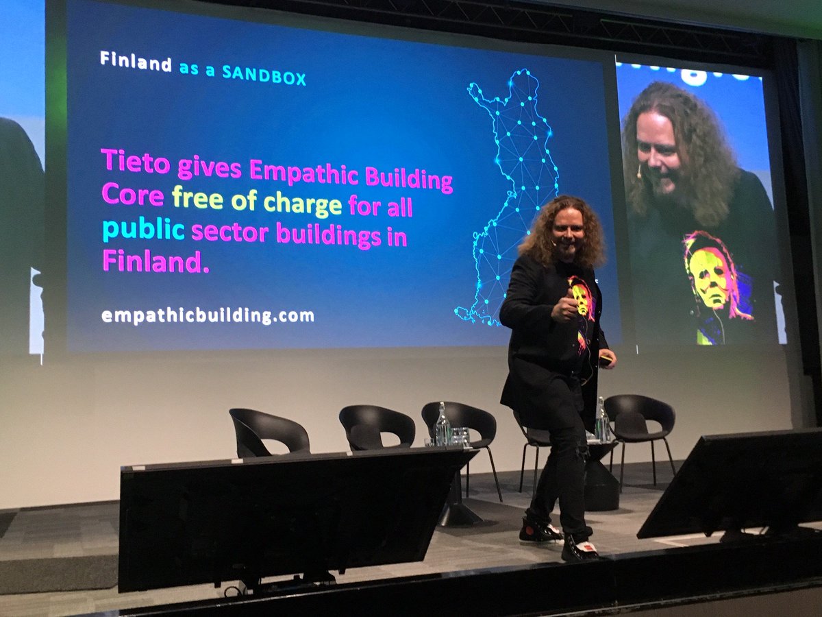 Tietoevry's tweet photo. Today we jump in to speed up the #digitalisation of real estate and construction sector.This is a great handshake with @yministerio and @KIRAdigi. Read more https://t.co/9TdpujNBkT #recotech18 #empathicbuilding https://t.co/neAEZtJ65u