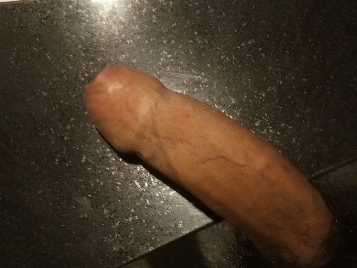 SteveHotGuy1's tweet photo. Yummy...😋😋😋 https://t.co/AxwHqZ4qiI