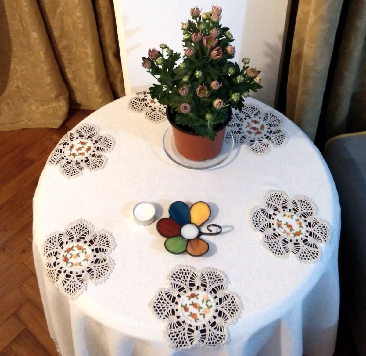 nurcindize1's tweet photo. #chrismasgift #homedecor #chrismas #tabledecor #livingroomdecor #giftforlover #giftformother #candleholder #stainedglasscandleholder #bedroomdecor #livingroomdecor
 #valentinesday #etsy #etsysale #etsyfinds #homeandliving #homedecoration #handmade #giftforher #stainedglass #art https://t.co/CS0s56ALcD