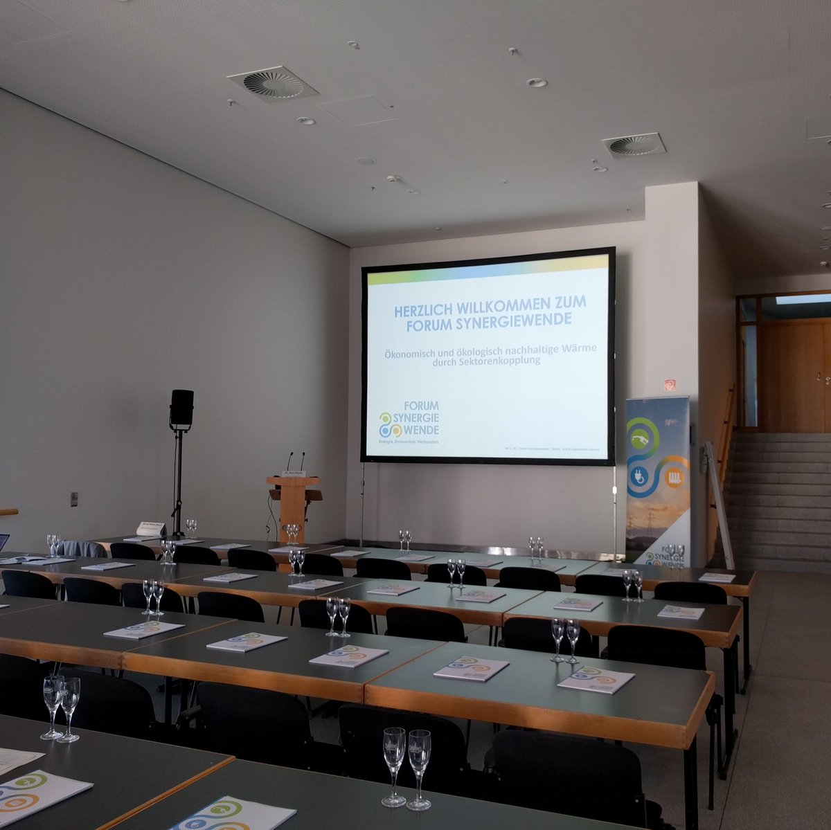RenewsTweet's tweet photo. Gleich startet die 2. Fachtagung in unserem gemeinsam mit der @Umwelthilfe durchgeführten Projekt #ForumSynergiewende. Wir freuen uns auf ein spannendes Programm, u.a. mit @Land_SH, dem Energieministerium MV, @fraunhofer_iee, @ARGENetz, @SW_Flensburg, etc.
https://t.co/GeEZZb27WQ https://t.co/o4xpZmsDHS