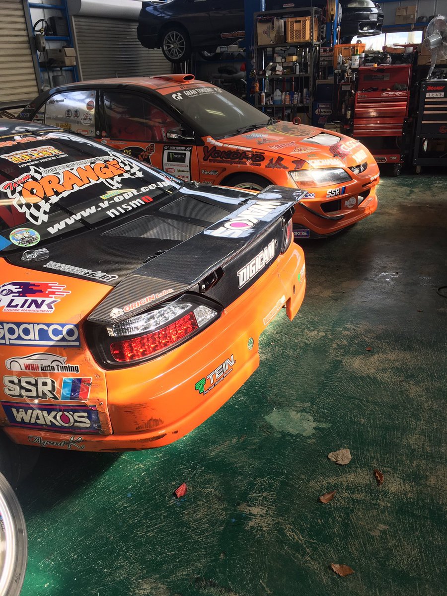 d1GPseries's tweet photo. #D1GP #D1GPクリスマスキャンペーン 
チームオレンジメンテナンスガレージ https://t.co/OjEaI1bbjg