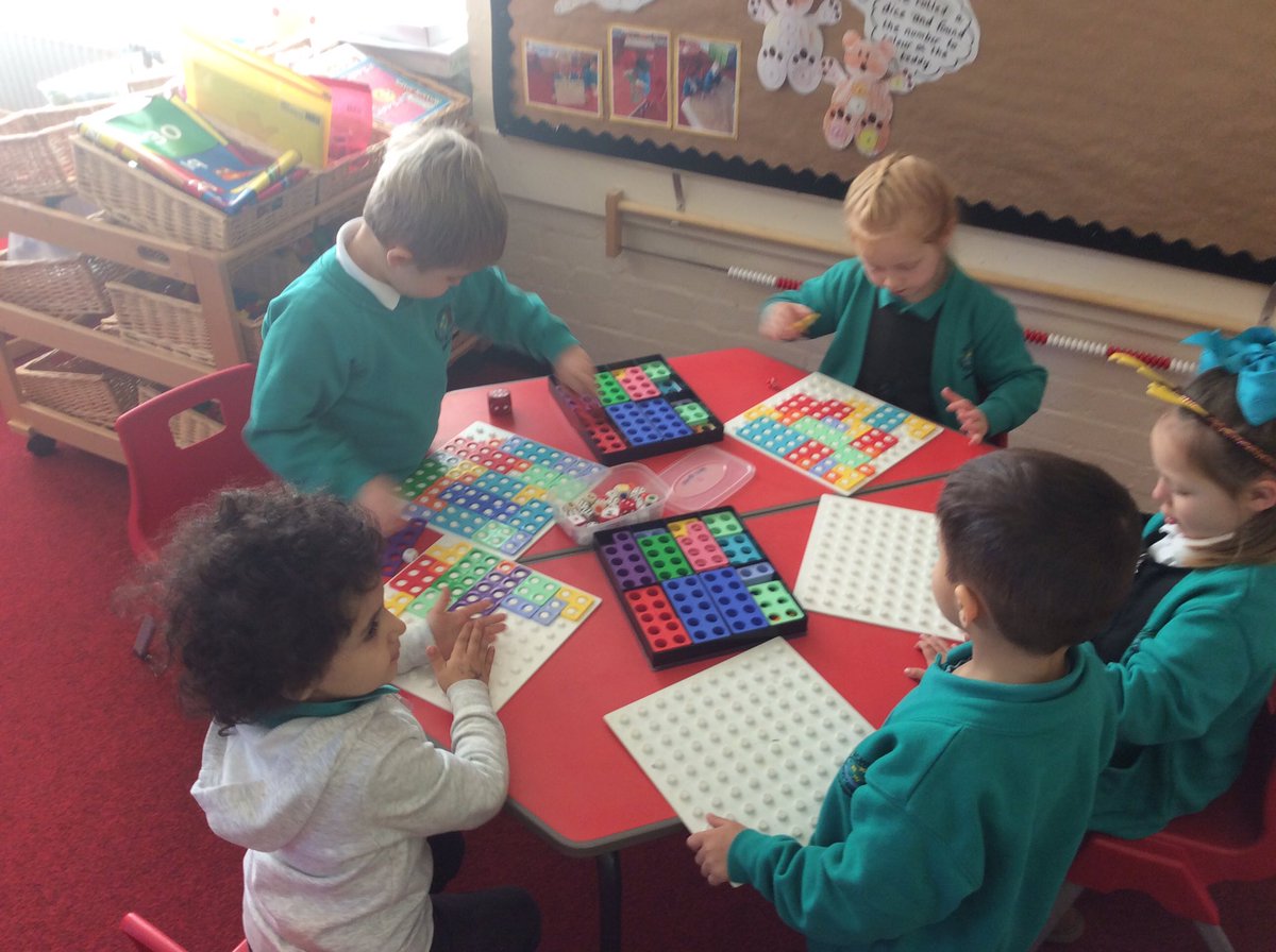 Springwood_Prm's tweet photo. Maths morning in Reception #springpowis #springnum https://t.co/AkWqMWT0v3