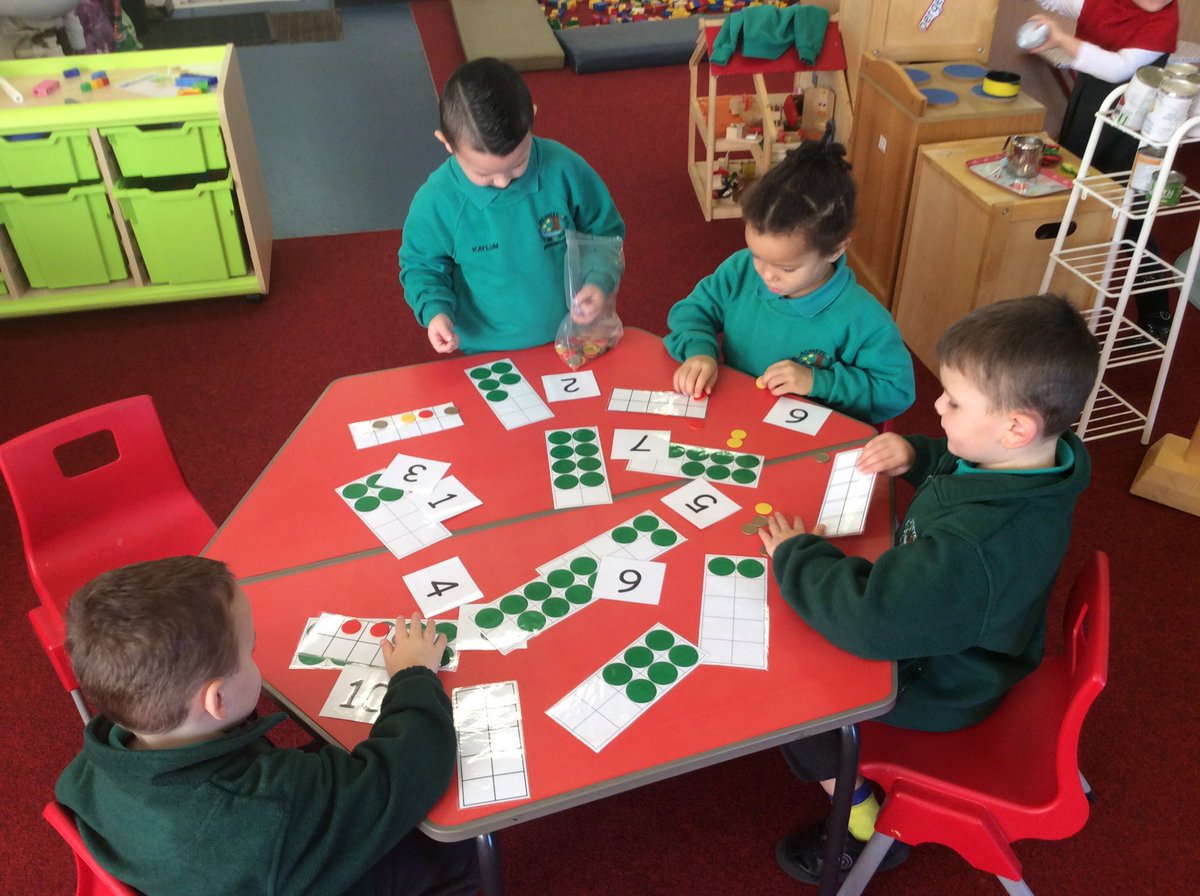 Springwood_Prm's tweet photo. Maths morning in Reception #springpowis #springnum https://t.co/AkWqMWT0v3