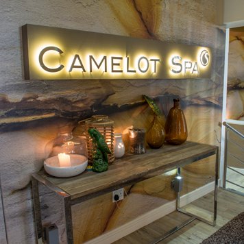 TheTouchdown326's tweet photo. #BusinessWithSloo |Tues 1-2pm| @SlooPhaho
Keep an eye on #TouchHD social media tomorrow morning to stand the chance to win 1 of 2 prizes courtesy of @DebbieMerdjan & The Camelot Group.
ICYMI, Find the interview here: https://t.co/9Fv5eAo0mB (Listen up!)
#TouchHD
#EpicContent https://t.co/UKTwu3JbN8