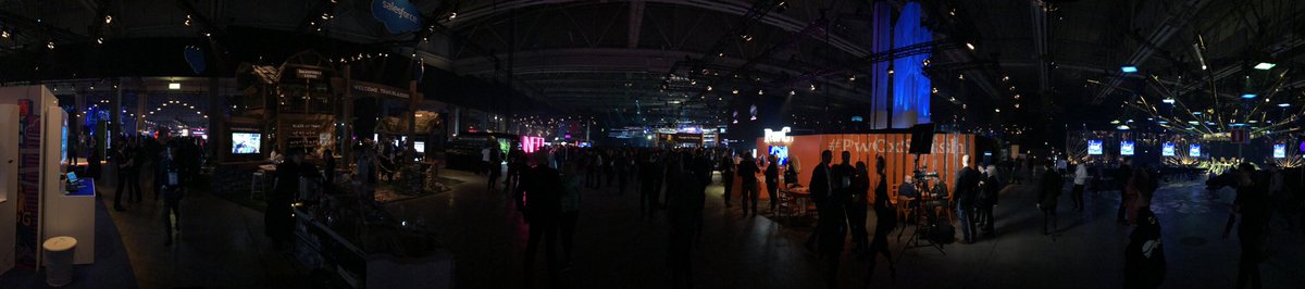 LuauGames's tweet photo. We’re at Slush, and the place is crazy gigantic. Come and say hi if you’re around #Slush18 #luaugames #Gamedev https://t.co/Y2mARrsc67