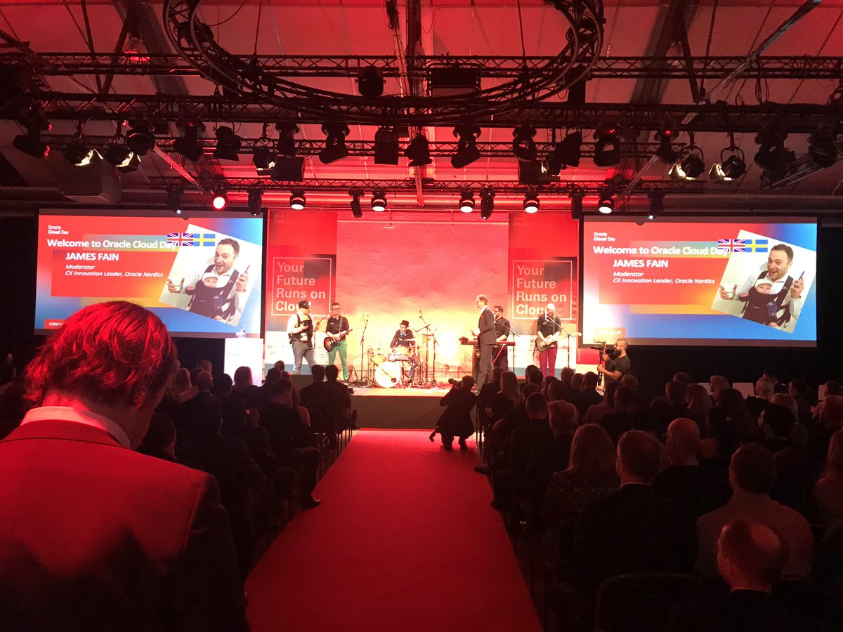 thomas_berg_33's tweet image. Tjoff, poplabbet sets the energy spirit for the day at #OracleCloudDaySE Webcast: go.oracle.com/LP=77864?elqCa…