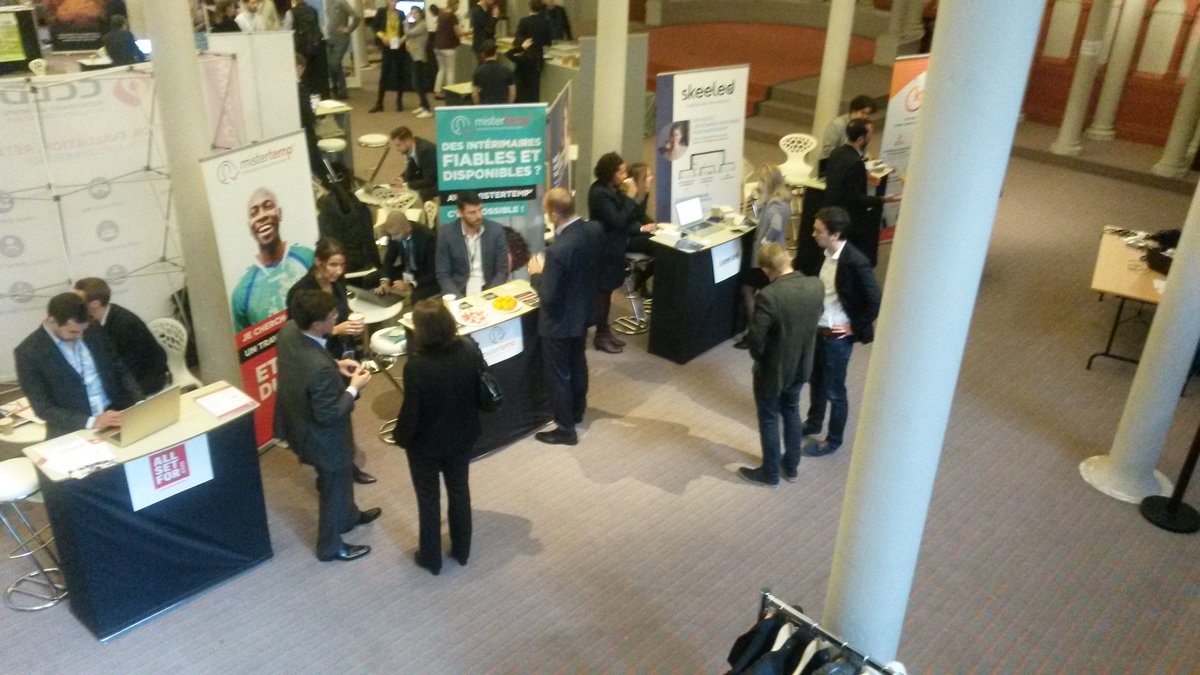 Digital_RHevent's tweet photo. [DIGITAL RH MEETING 7] les rdvs 1to1 entre DRH et nos super prestataires, battent leur plein.
n'hésitez pas à venir les rencontrer (en dehors des conférences ;-))
#DIGITALRH #drh2018 #rh #erecutement https://t.co/2JpKixX6dW