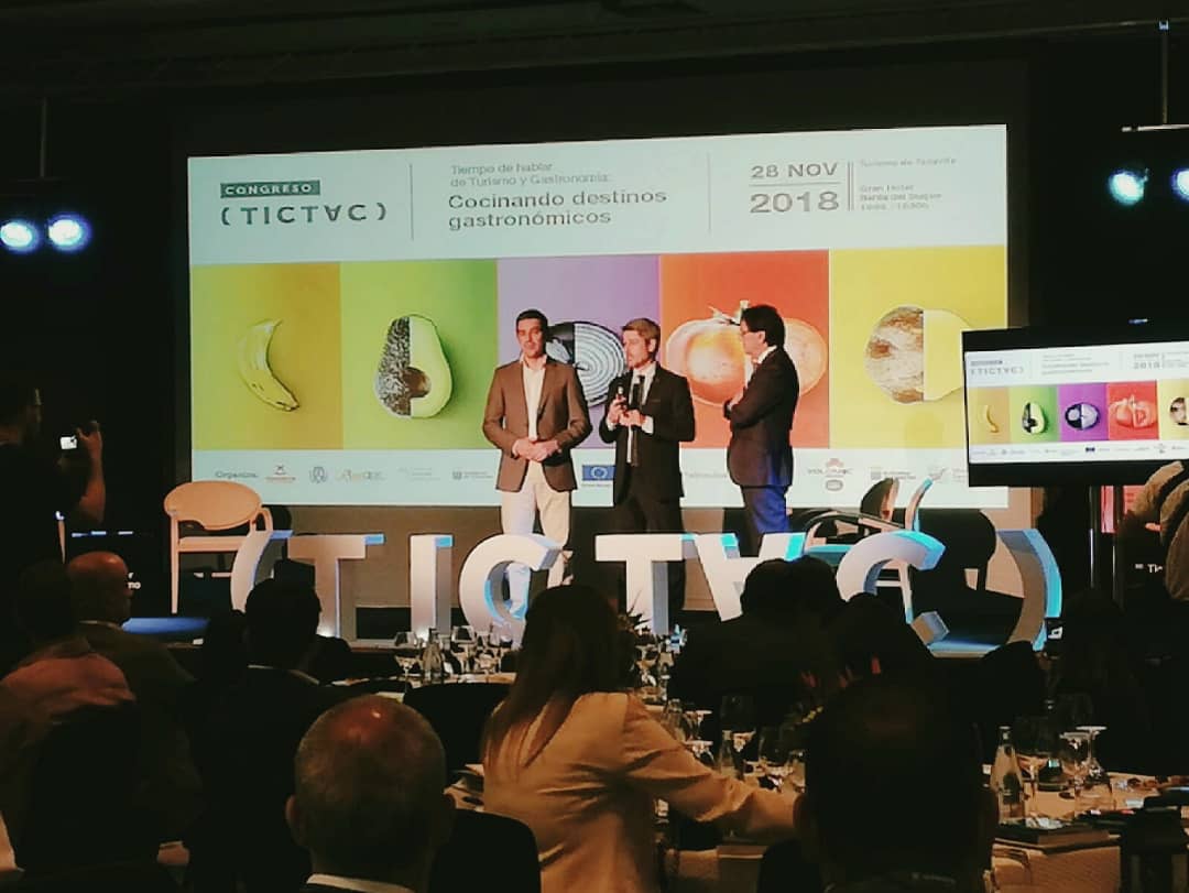 GinestarHotels's tweet photo. ¡Cocinando destinos gastronómicos! #LaCasonadelPatio comprometida con el #Turismo y #Gastronomía en el congreso de @TICTACTenerife. 

@visit_tenerife @CabildoTenerife #tenerifegastroexperience https://t.co/PdERBcmkyi
