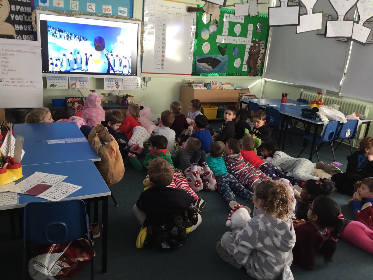 CC_Primary's tweet photo. 1️⃣ Donaldson class enjoying their PJ movie party for their whole  afternoon golden time after earning all their 6C stamps! #reward #pjsalltheway https://t.co/B6qRbvmXv2