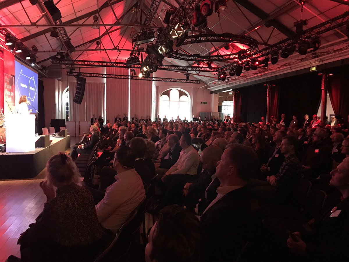 thomas_berg_33's tweet image. Another angle, great turnout, great content #OracleCloudDaySE