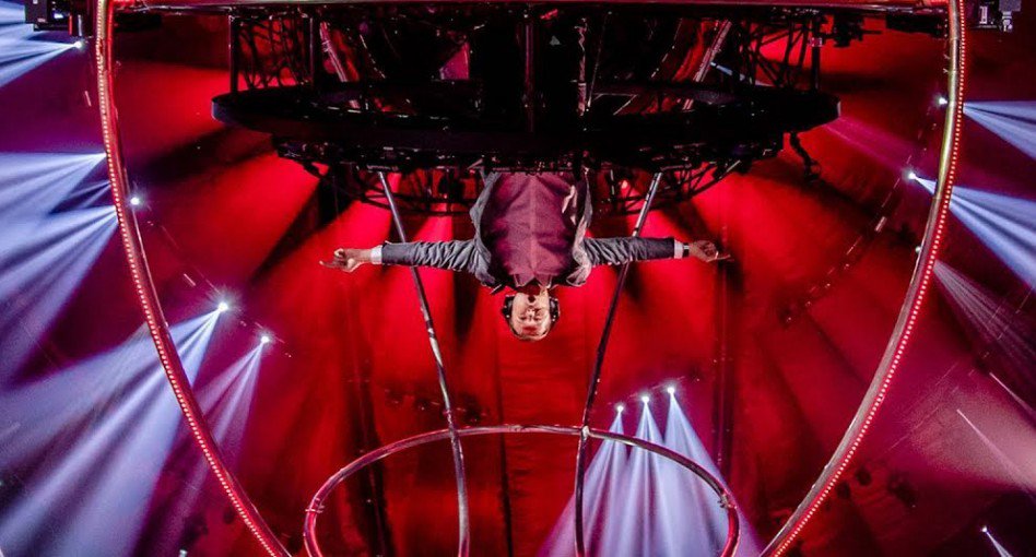RaibagiTejas's tweet photo. @MissMalini @SunburnFestival #TriviaTuesday #SunburnFestival2018 #Sunburn2018 
 
Ans 3) Armin Van Buuren https://t.co/dPN3V8p22z