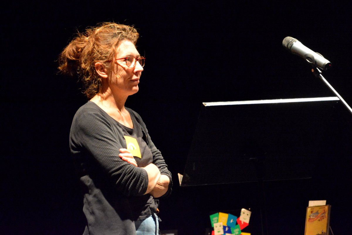 Crieur_V's tweet photo. @Crieur_V a rencontré Anne Courel, metteuse en scène de la compagnie Ariadne, à Villeurbanne, et nouvelle directrice de l'@Espace600, à #Villeneuve. "L'Espace 600 doit être une maison commune, vivante et ouverte". À lire ici : https://t.co/iPaLsvRxjt https://t.co/w0vBbZyrMY