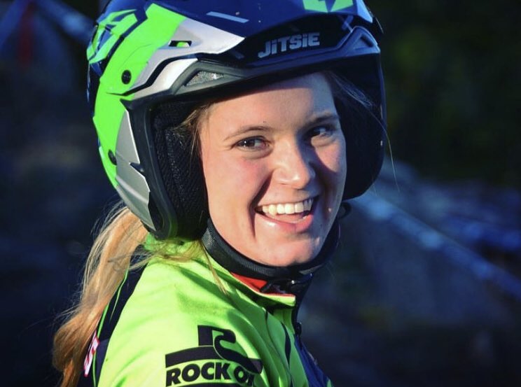 VertigoMotorsUK's tweet photo. When your Vertigo makes you THIS happy ⏩ 😄 
•
@HannahS2277 💚 #VertigoMotorsUK https://t.co/xo8lx98267