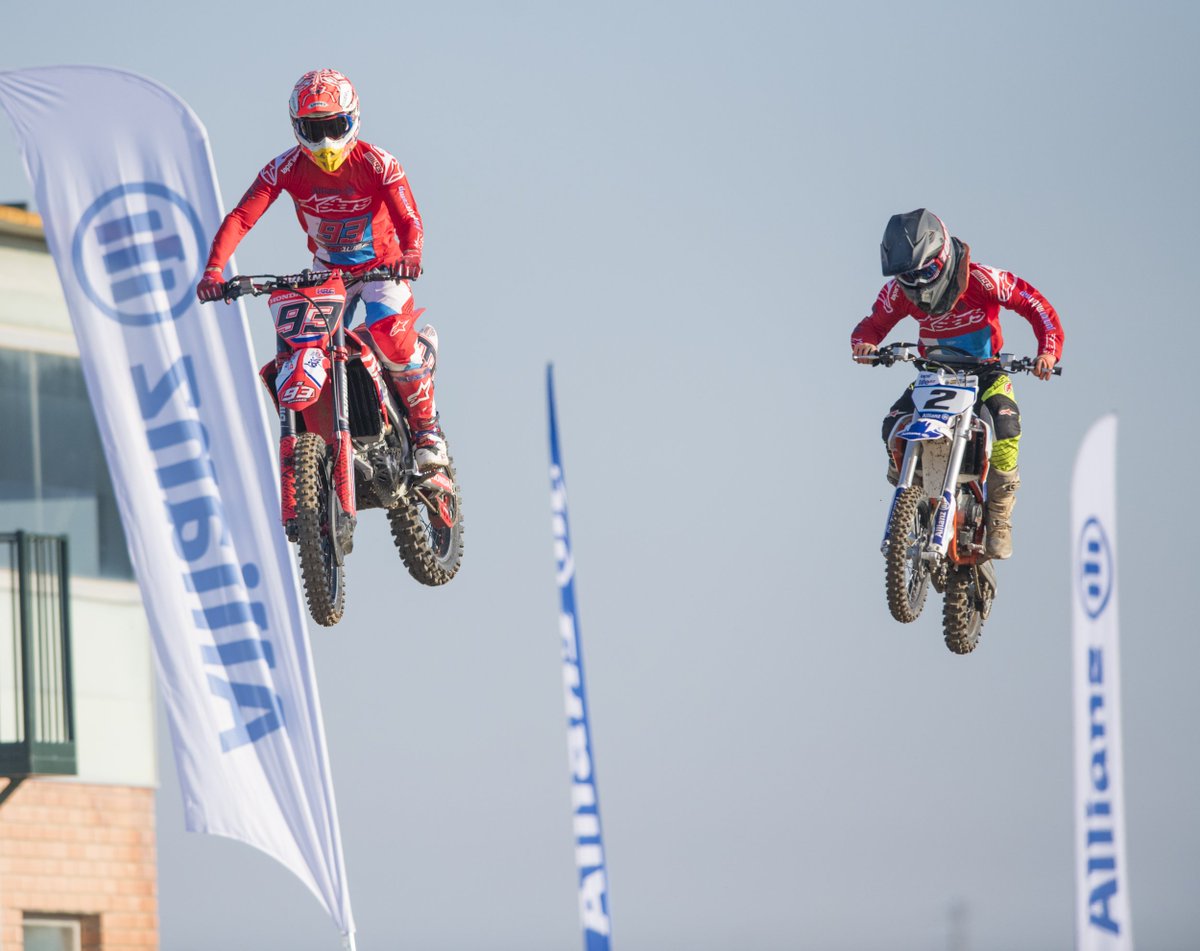 LapsForLife93's tweet image. Algunos de los mejores saltos del #AllianzMotorCamp18. Best jumps of the #AllianzMotorCamp18.