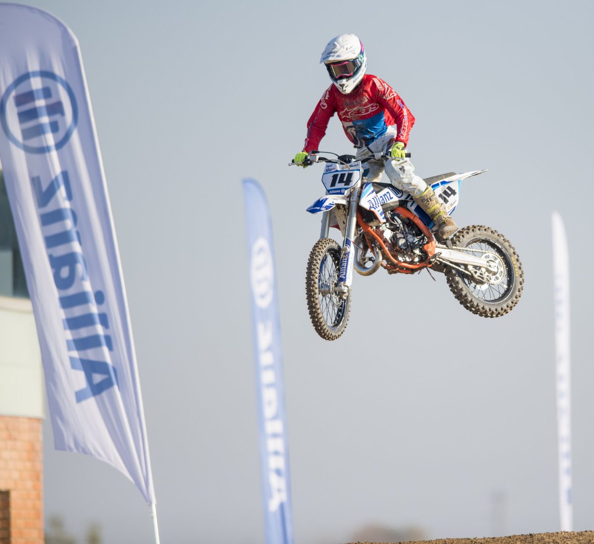 LapsForLife93's tweet image. Algunos de los mejores saltos del #AllianzMotorCamp18. Best jumps of the #AllianzMotorCamp18.