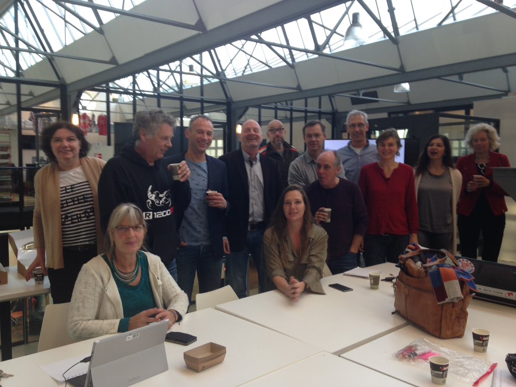 Afgelopen vrijdag weer een goed bezochte #Fontyssociallabs stakeholder community gehad met #iFontys bij #Condor. Thema o.a wegnemen barrières interdisciplinaire samenwerking #wijzijnFontys