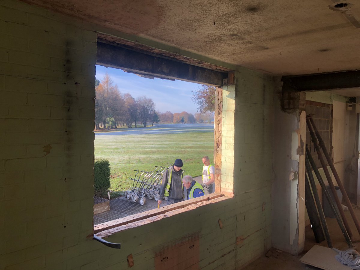 View from the new shop window! ❤️
#golf #golfproshop #garforth #garforthgolfclub