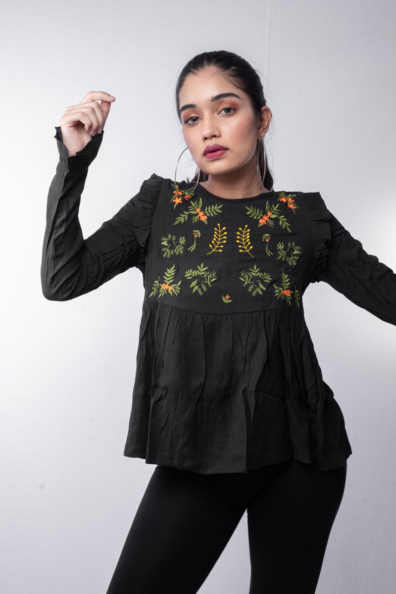 WHOLSTER_INC's tweet photo. Starry-eyed over our collection !!
its shopping time;
#setyourownrule #wholstershopping #shopping #shoptillyoudrop #ootd #ootn #fashionblogger #styleblogger #wholster https://t.co/H21uzIheKB
