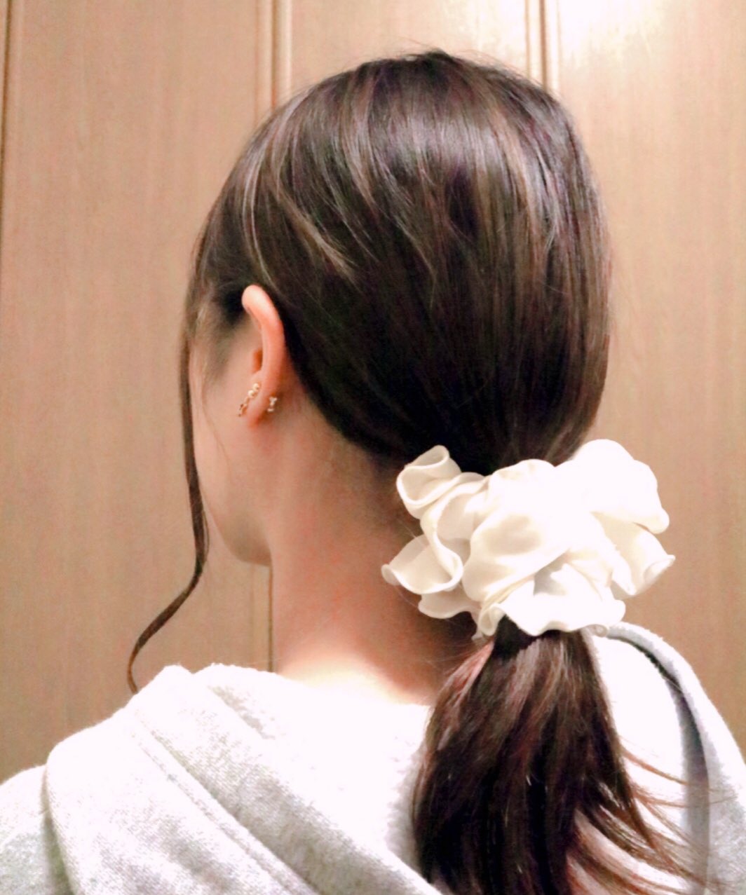 無糖 実シ兄垢 Ar Twitter インナーカラーの隠し方とかどうしてるの って聞かれること多いから 個人的1番良かった隠し方をオススメしておく お団子 なるべくぺったんこにする にしてその上から髪をかぶせるだけ 大きめのシュシュがあると誤魔化しやすい 無糖 実シ兄垢 Ar Twitter インナーカラーの隠し方とかどうしてるの って聞かれること多いから 個人的1番良かった隠し方をオススメしておく お団子 なるべくぺったんこにする にしてその上から髪をかぶせるだけ 大きめのシュシュがあると誤魔化しやすい