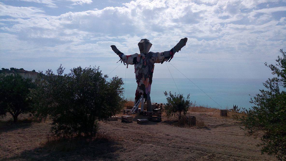 ArtWhitewall's tweet photo. #scaladeiturchiwhitewall
 
The park for #contemporaryart founded by #giuseppealletto
 
#whitewall #art #landart #scaladeiturchi #white #blue #italy #sicily  #alletto #nature #park #artgallery #museum #eco  #artistresidency #italianlandscapes https://t.co/ug5Ez70MAf