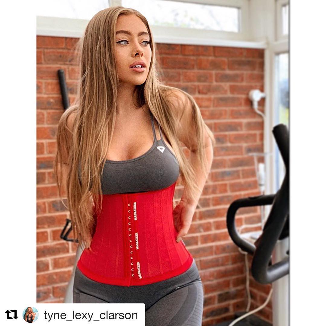 MASKATEER on X: Hot the gym with your waist trainer. Makes you sweat more  and helps to prevent any back injury during workouts. DARE TO BE GREAT. Get  yours at   /