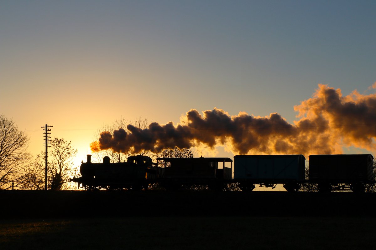 lce_nottingham's tweet photo. Another couple of terrific photos from our customer Tommy Salt taken on his @CanonUKandIE EOS 80D outfit @LCEOffers #PelhamStreet #Nottingham #PartExchangeWelcome #TommySalt #RSPB #Train #PhotoHour #Canon #EOS #80D #NaturePhotography https://t.co/iLkmeE3YxX