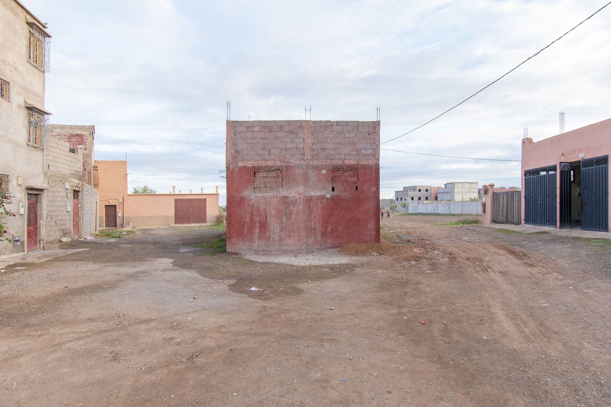mixdevil66's tweet photo. New Topographics: #StuartAllen's beautiful, #minimalist photographs of #lone #buildings in #Marrakech https://t.co/X9WohGiacH #photography @stu_ARTphoto https://t.co/pEfd9o3nYb