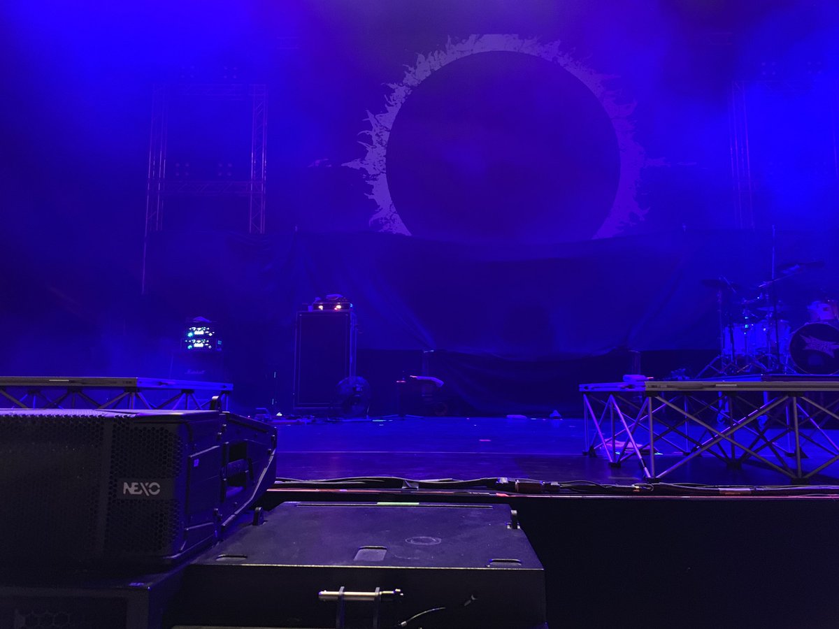 Babymetal_Spain's tweet photo. The stage is ready for the show! #ZeppBigBox #BABYMETAL #JudasPriest
There are three platforms... ๐ค
Credits to @wednesday_xxx https://t.co/asusNgiFGX