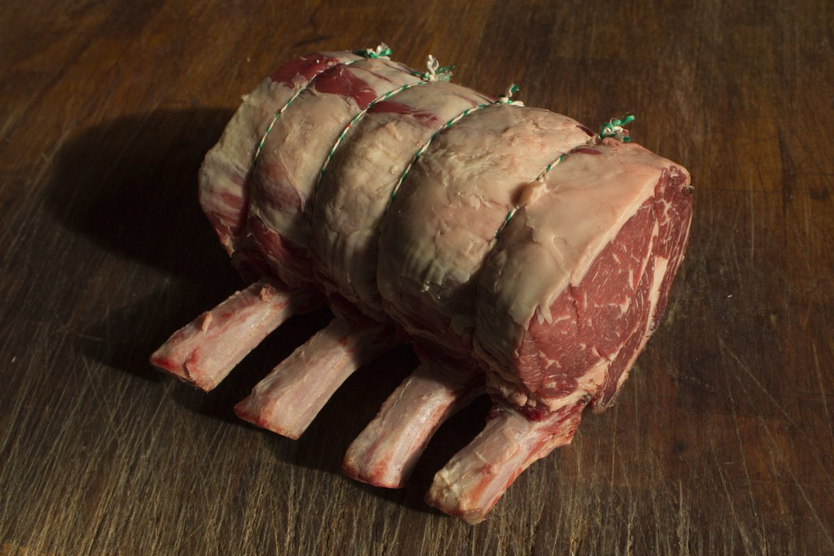ButcherGlasgow's tweet photo. Good morning from #ButcherGlasgow todays choice is.  Just look at the quality of this #meat.  #Glasgow #Butcher #Foods #ButcherGlasgow  #delivery #HomeDelivery #Glasgow #Scotland https://t.co/UBA1JSrlfg