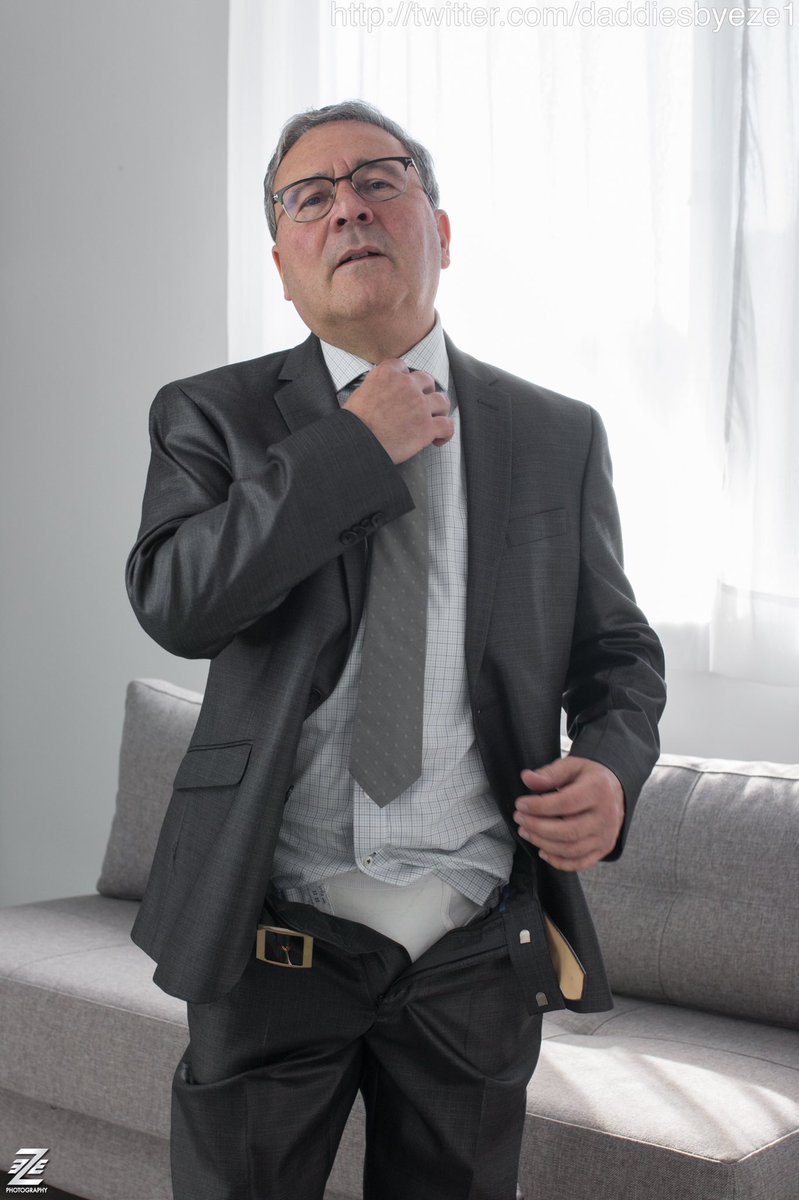 Daddiesbyeze1's tweet image. Daddy Frank #briefs #daddiesbyeze #daddiesbyeze1 #daddy #suiteddaddy #suitsex