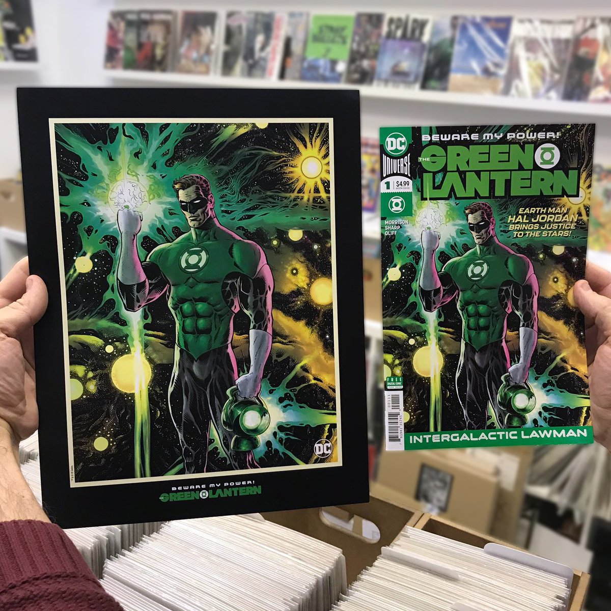 radar_comics's tweet photo. ¡Sorteamos un ejemplar del número 1 del Green Lantern de Morrison y Sharp, y una lámina con la reproducción de la portada! Para participar, solo tienes que seguirnos en Twitter y compartir este tweet. 
Podéis participar hasta el 11 de diciembre. ¡Suerte!
https://t.co/1wBysdyWum https://t.co/Fq5PgY0nAw