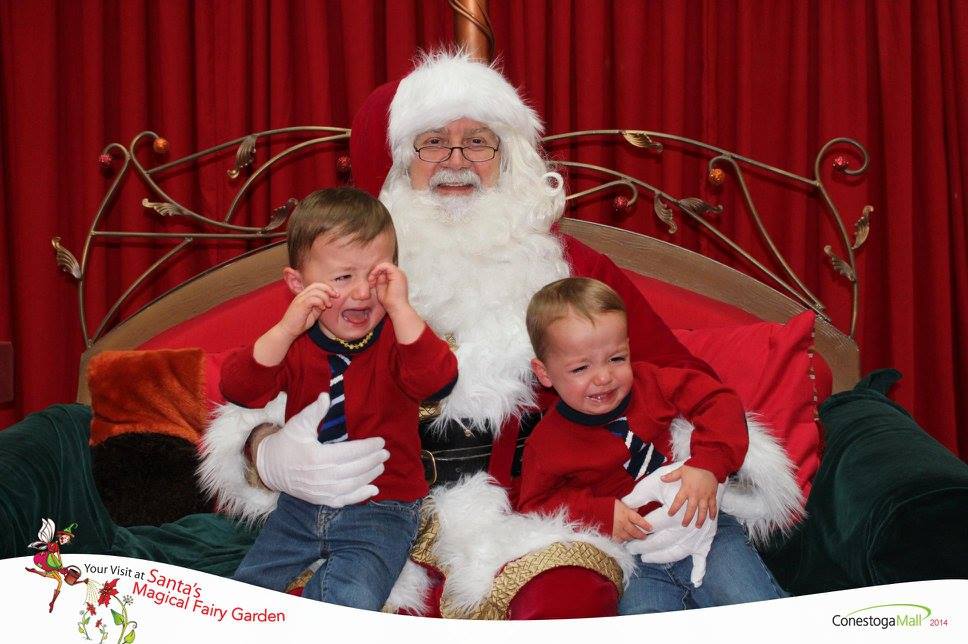 MmeCapa's tweet photo. #EllenRateMySantaPhoto https://t.co/S4uHrnDNc2