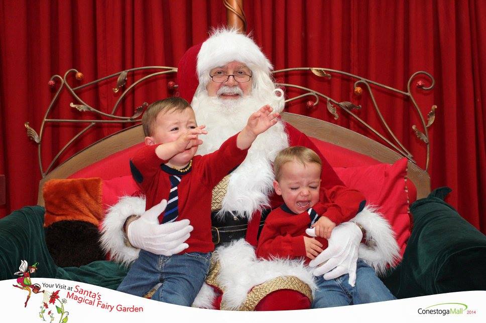 MmeCapa's tweet photo. #EllenRateMySantaPhoto https://t.co/S4uHrnDNc2