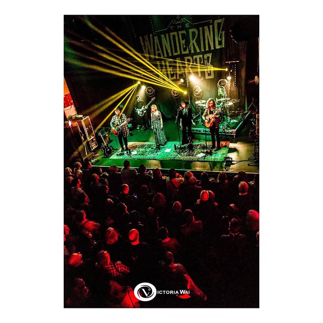 thewanderhearts's tweet photo. You Geordies were a delight! Thank you for having us Newcastle ๐ถ Now on our way to Edinburgh! See you later #TWHTour ๐ธ @Victoria__Wai https://t.co/w9wC9EaDoL