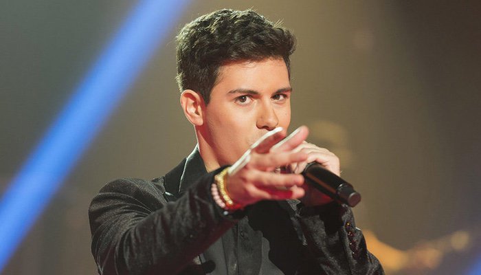 FormulaTV's tweet photo. .@alfredgarcia presentará su primer single, "De la tierra hasta Marte", en la Gala 11 de #OTDirecto3NOV https://t.co/LJbkLtAP3z https://t.co/30D2nva8hR