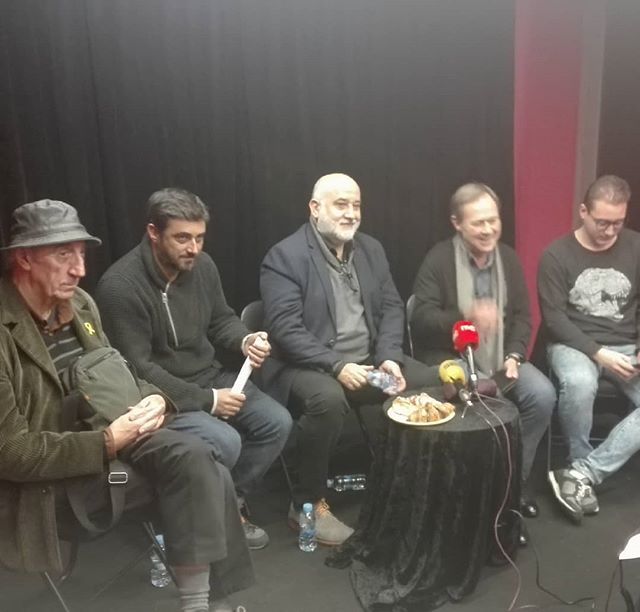 lanicolass's tweet photo. #topmagic @escenaribrossa #Hausson Màgia que es pot tocar. De prop. Sense artificis. @espectaculosbcn #teatre #teatro #tuiteatreros #tuiteatre #Barcelona #plateabarcelona #platea #escenaBarcelona https://t.co/jcS5Ab4QL4 https://t.co/eBkb5BBwE7