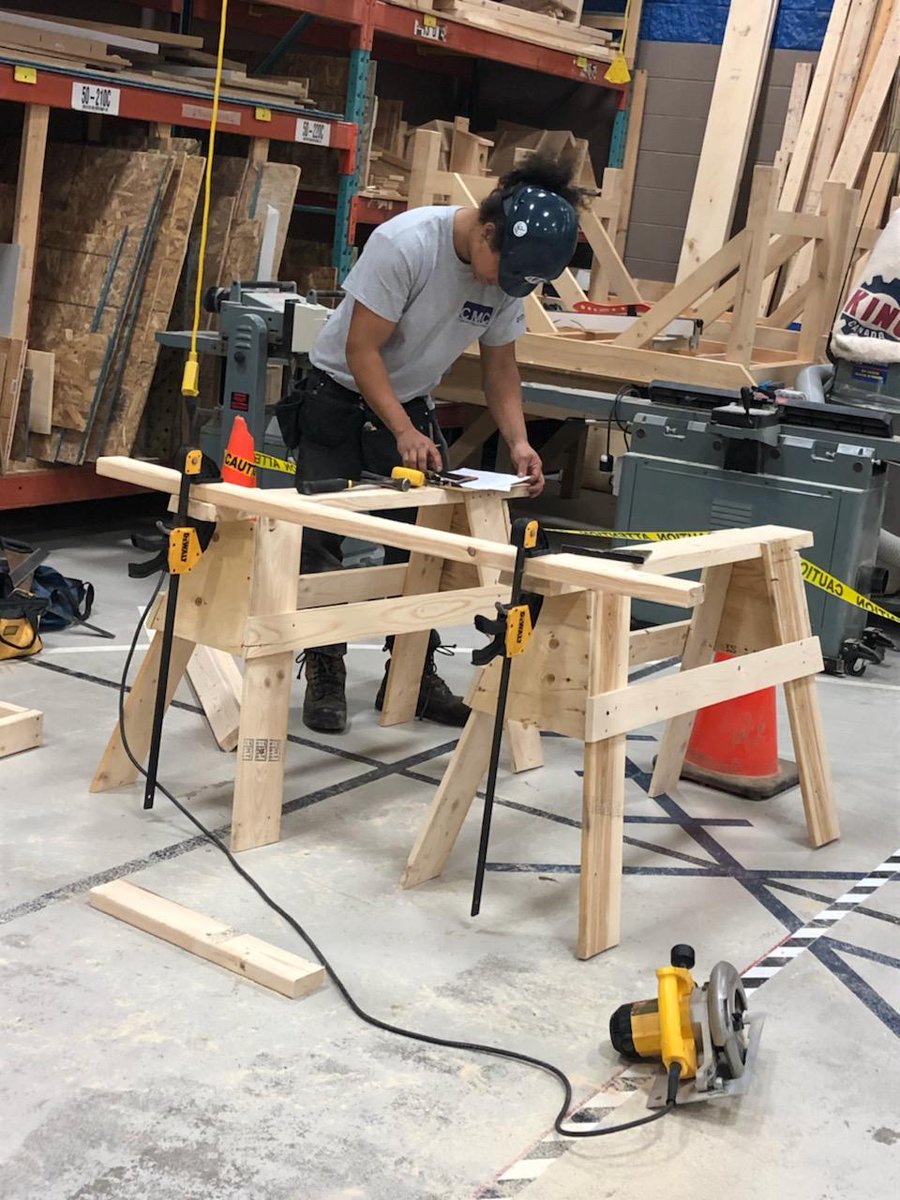 Cougars500's tweet image. Brogan Hartley (12e), élève du programme O2, représente le @CSAP_Officiel aux compétitions régionales au Carpenter Millwright College #fierdevous