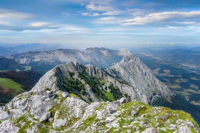 Oizegin's tweet photo. #Durangaldea #Turismoa Urkiola Landa Garapenerako Alkarteak Durangalderako Turismo Estrategia Plana lantzen ari da. Durangaldeko herritarra bazara, animatu zure iritzia ematen inkesta baten bitartez. Eskerrik asko! 
https://t.co/DnYUOdriFC https://t.co/Rf5Bio3R06