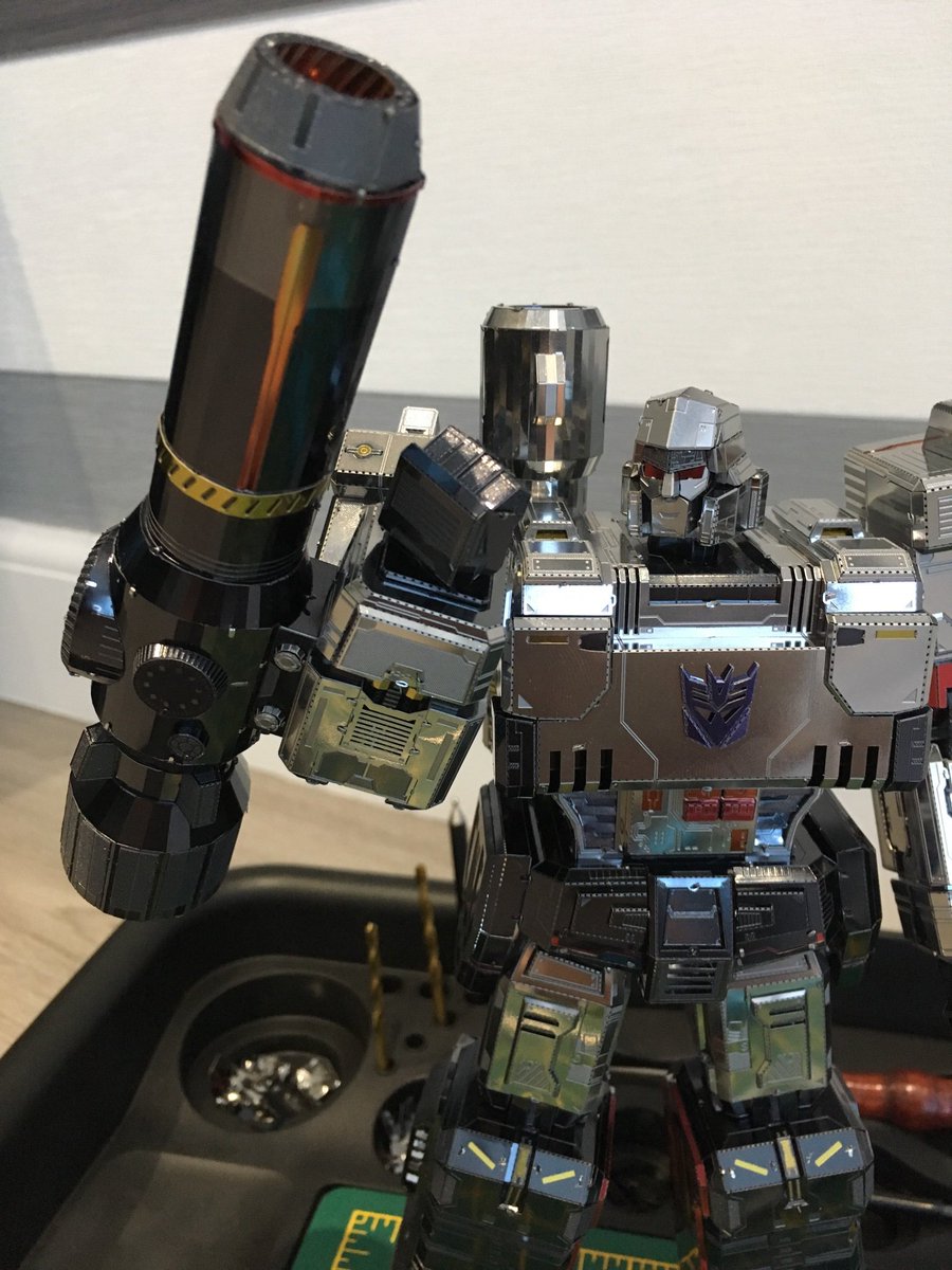 kevinslotwinsk1's tweet photo. Been a long time in the making #MUMegatronG1 #3Dmetalmodel #Transformers #notforbeginners
Unreal the level of detail in this and the engineering that goes in to the design I can’t even imagine. @metalearthworl1 https://t.co/CoqBoIgJKh