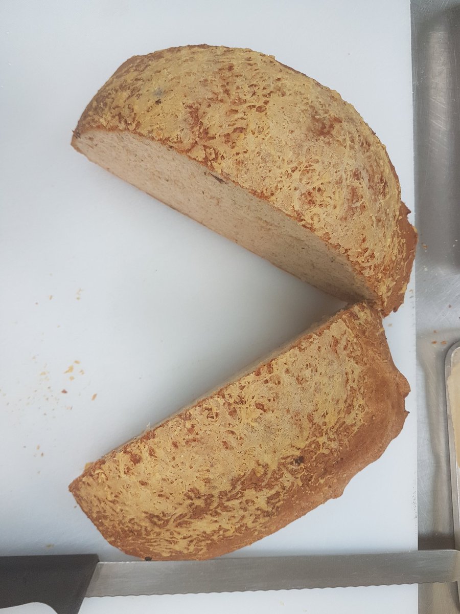 chefShamaRahman's tweet image. Freshly baked @WestholmeSchool. Sundried Tomato &amp;amp; Parmesan bread on offer today #cookedfromscratch #whatwedo @Thomas_Franks_ @sammielambert @michael27427072