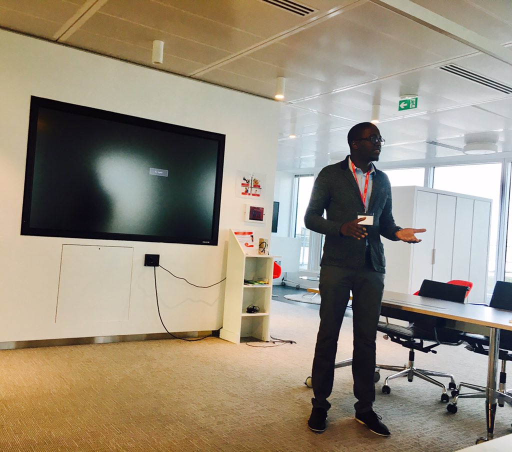 NQTasso's tweet photo. #challengestartup nos finalistes se suivent devant le jury @NQTasso @CocaColaEP_FR @Groupe_Casino Retrouvez le nom des gagnants cet après-midi ! 🏆🏅#grandoral #finale #onfire 🔥 https://t.co/im9wPjbqhE