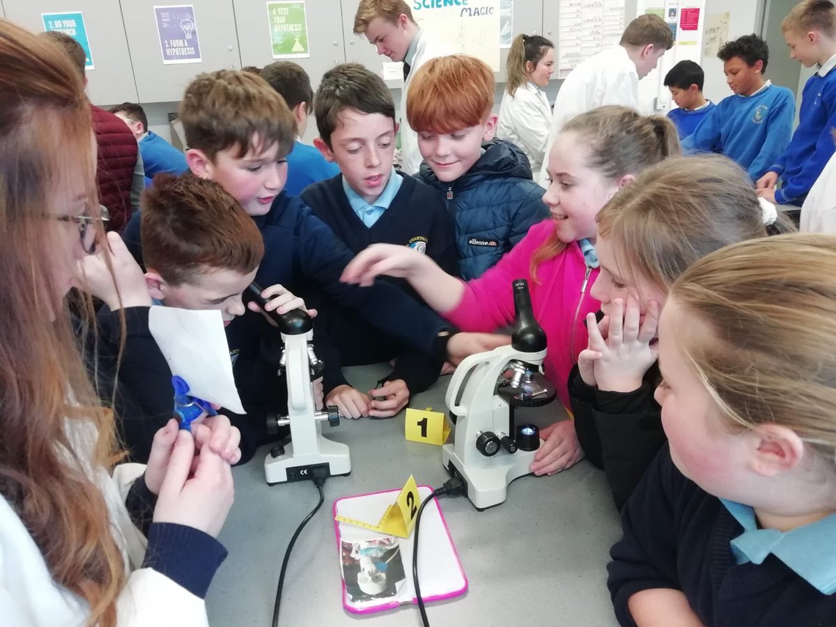 SCNRahan's tweet photo. As part of science week 5th class got the opportunity to go into @Tullamorecollege and take part in various science experiments! A great day was had by all! Thank you to @Tullamorecollege for your warm welcome and excellent experiments. #scienceweek2018 https://t.co/vQOYw1hBEK